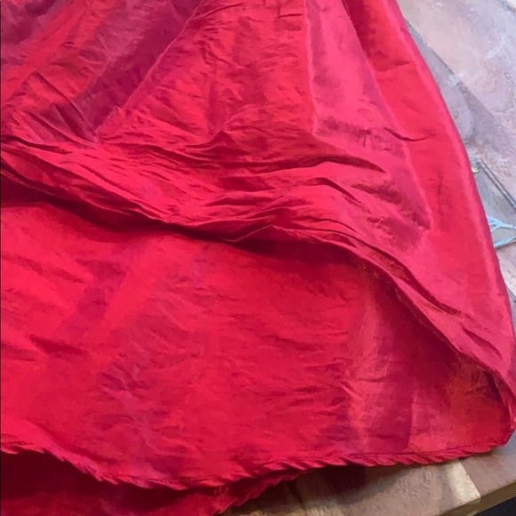 Honey Chelsea Red Skirt - Picture 4 of 5